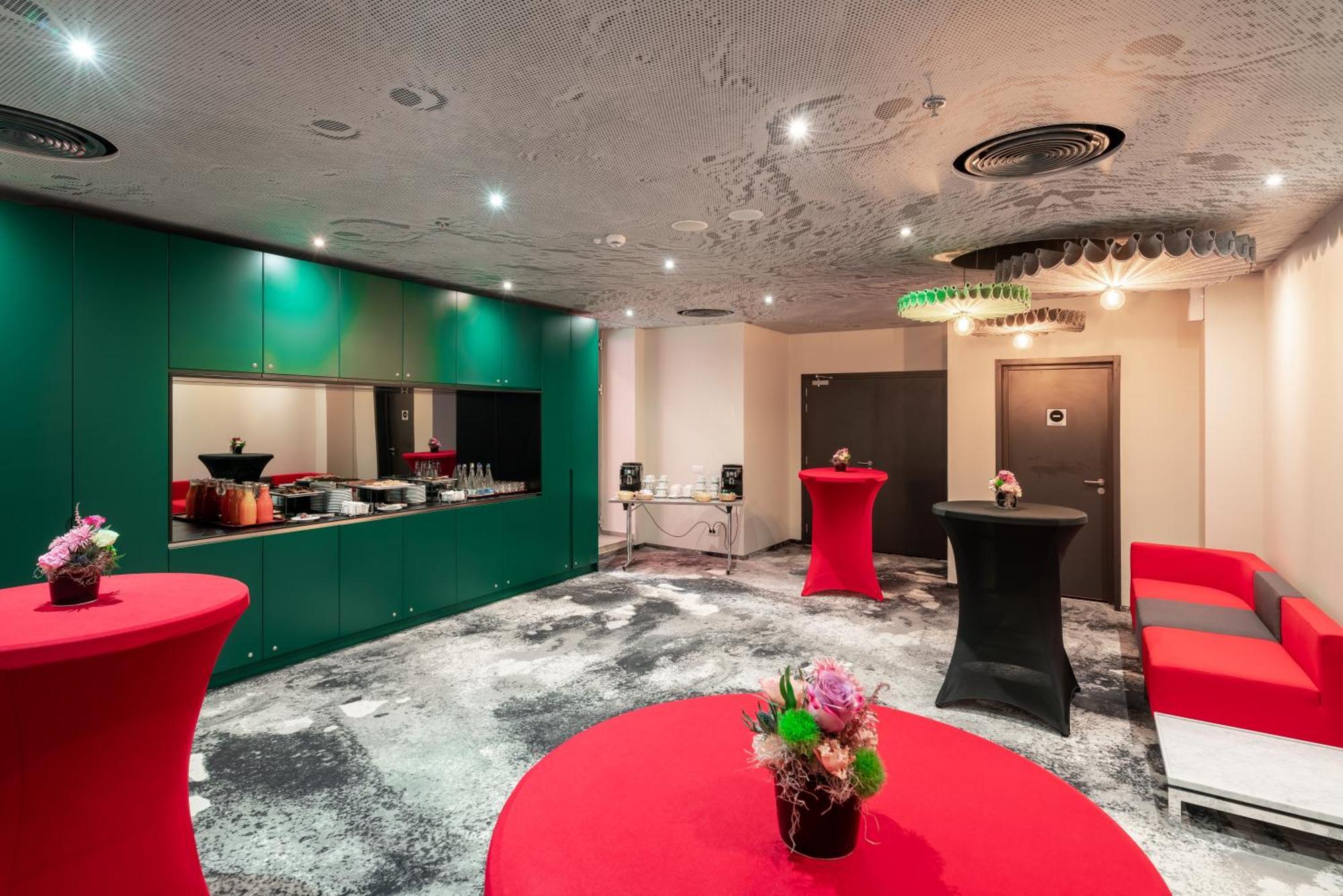 Ibis Bucharest Politehnica Hotel Eksteriør billede